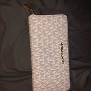 Mk white wallet